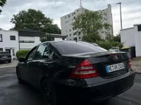 Gebraucht Mercedes C180 129 PS (94 kW) 2001 Schwarz Limousine