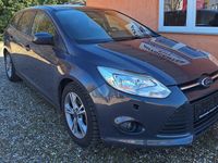 Gebraucht Ford Focus 124 PS (91 kW) 2014 Grau Kombi