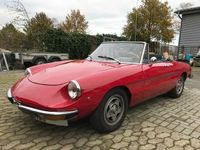 Gebraucht Alfa Romeo Spider 113 PS (83 kW) 1971 Rot Cabrio