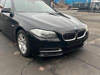 Gebraucht BMW 520 184 PS (135 kW) 2013 Schwarz Kombi