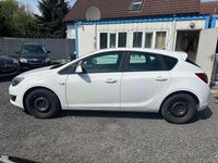 Usata Opel Astra Selection 116 CV (85 kW) 2014 Bianco Utilitaria