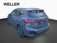 Gebraucht BMW 220 M Sport 163 PS (119 kW) 2025 Grau Van / Kleinbus