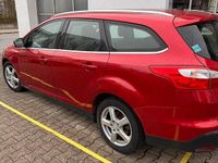 Second-hand Ford Focus 140 CP (102 kW) 2011 Roșu Break