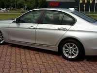 Gebraucht BMW 320 184 PS (135 kW) 2012 Silber Limousine
