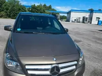 Gebraucht Mercedes B200 156 PS (114 kW) 2012 Braun Kleinwagen