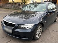 Gebraucht BMW 320 150 PS (110 kW) 2005 Blau Limousine