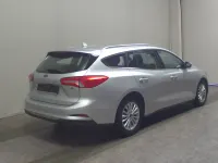 Usado Ford Focus Titanium 125 CV (91 kW) 2021 Plateado Berlina