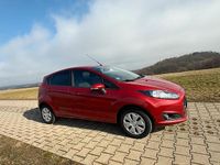 Gebraucht Ford Fiesta Trend 101 PS (74 kW) 2016 Rot Kleinwagen