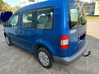 Second-hand VW Caddy 80 CP (58 kW) 2005 Albastru Monovolum