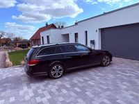Gebraucht Mercedes E220 Edition 170 PS (125 kW) 2016 Schwarz Limousine