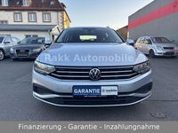 Gebraucht VW Passat 150 PS (110 kW) 2022 Silber Kombi