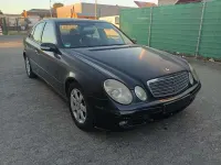 Gebraucht Mercedes E200 Avantgarde 163 PS (119 kW) 2006 Schwarz Limousine