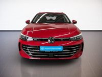 Gebraucht VW Passat Elegance 150 PS (110 kW) 2025 Rot Kombi