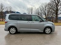 Gebraucht VW Multivan Style 150 PS (110 kW) 2023 Silber Van