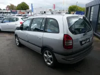 Gebraucht Opel Zafira Elegance 125 PS (91 kW) 2004 Silber Van / Kleinbus