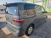 Gebraucht VW Multivan 150 PS (110 kW) 2024 Grau Van