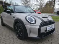 Gebraucht Mini Cooper S Premium 178 PS (130 kW) 2023 Rooftop grey metallic Kleinwagen