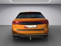 Gebraucht Audi Q8 Ambiente 286 PS (210 kW) 2023 Drachenorange metallic SUV