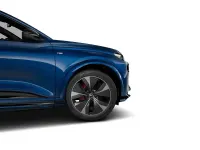 Gebraucht Audi Q6 e-tron Comfort 284 kW (387 PS) 2025 Ascariblau metallic SUV