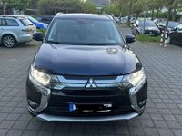 gebraucht Mitsubishi Outlander 2.2 DI-D 4WD Aut. Top