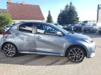 Neu Toyota Yaris 116 PS (85 kW) 2026 Celeste grey Kleinwagen