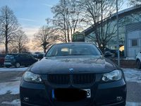 Gebraucht BMW 318 129 PS (94 kW) 2007 Schwarz Limousine