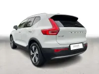 Gebraucht Volvo XC40 Momentum 163 PS (119 kW) 2019 Weiß SUV
