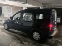 Usado Opel Combo 94 HP (69 kW) 2009 Azul Monovolume