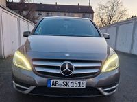 Gebraucht Mercedes B180 109 PS (80 kW) 2012 Grau Van / Kleinbus