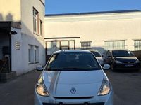 Gebraucht Renault Clio II Authentique 75 PS (55 kW) 2011 Weiß Limousine