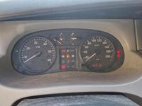 Gebraucht Renault Trafic 101 PS (74 kW) 2003 Weiß Van / Kleinbus