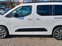 Gebraucht Opel Combo Life 131 PS (96 kW) 2024 Weiß Van / Kleinbus