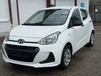Gebraucht Hyundai i10 Pure 67 PS (49 kW) 2018 Weiß Kleinwagen