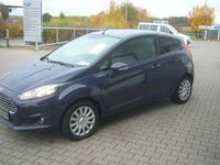 Gebraucht Ford Fiesta Trend 80 PS (58 kW) 2013 Blau Kleinwagen