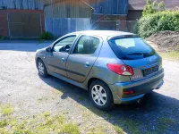 Gebraucht Peugeot 206+ 75 PS (55 kW) 2010 Grau Kleinwagen