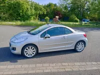 Gebraucht Peugeot 207 CC Allure 120 PS (88 kW) 2012 Silber Cabrio