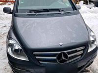Gebraucht Mercedes B200 136 PS (100 kW) 2010 Grau Van / Kleinbus