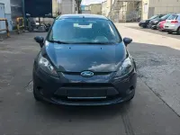 Gebraucht Ford Fiesta 82 PS (60 kW) 2010 Grau Kleinwagen