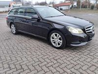 Gebraucht Mercedes E220 170 PS (125 kW) 2016 Schwarz  unilack Kombi