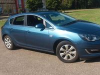 Gebraucht Opel Astra Exklusiv 140 PS (102 kW) 2015 Blau Limousine