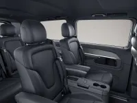 Gebraucht Mercedes V300 237 PS (174 kW) 2024 Schwarz Van / Kleinbus