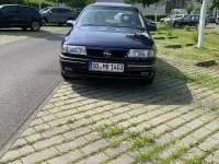 Gebraucht Opel Vectra 90 PS (66 kW) 1995 Blau Limousine