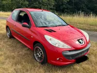 Gebraucht Peugeot 206 75 PS (55 kW) 2009 Rot Limousine