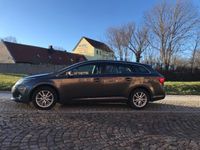 gebraucht Toyota Avensis Combi 2,0-l-D-4D Comfort Comfort