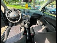 Gebraucht Ford Fiesta 90 PS (66 kW) 2007 Blau Kleinwagen