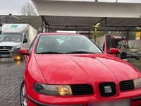 Second-hand Seat Leon 100 CP (73 kW) 2002 Roșu Hatchback