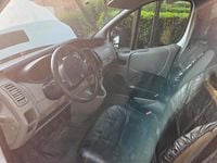 Gebraucht Renault Traffic 90 PS (66 kW) 2011 Weiß Van / Kleinbus