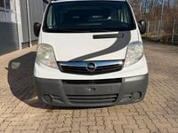 Gebraucht Opel Vivaro 114 PS (83 kW) 2007 Weiß Van / Kleinbus