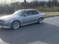 Gebraucht BMW 730 218 PS (160 kW) 1995 Silber Limousine