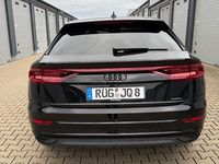 Gebraucht Audi Q8 286 PS (210 kW) 2022 Schwarz SUV